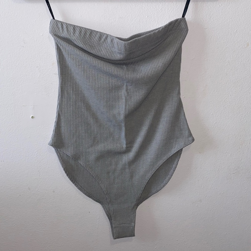 Never worn. No buttons.